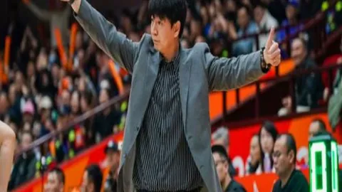 德甲对决多特蒙德连败法兰克福三场